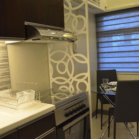 Eton Parkview Apartment Makati City Luaran gambar