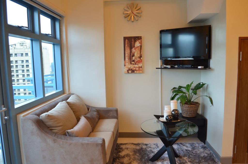 Eton Parkview Apartment Makati City Luaran gambar