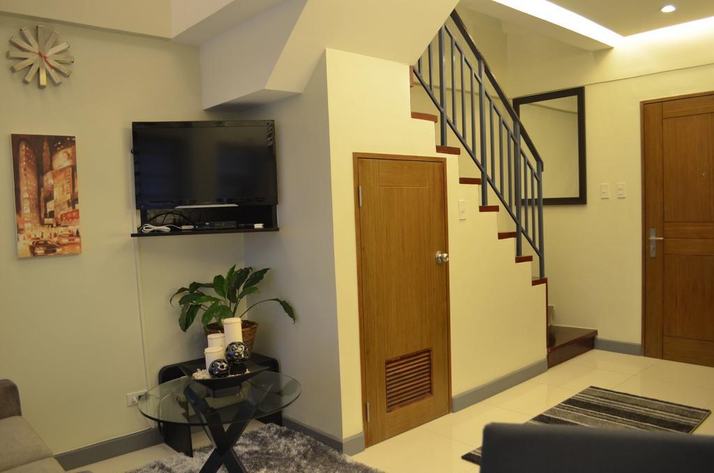 Eton Parkview Apartment Makati City Luaran gambar